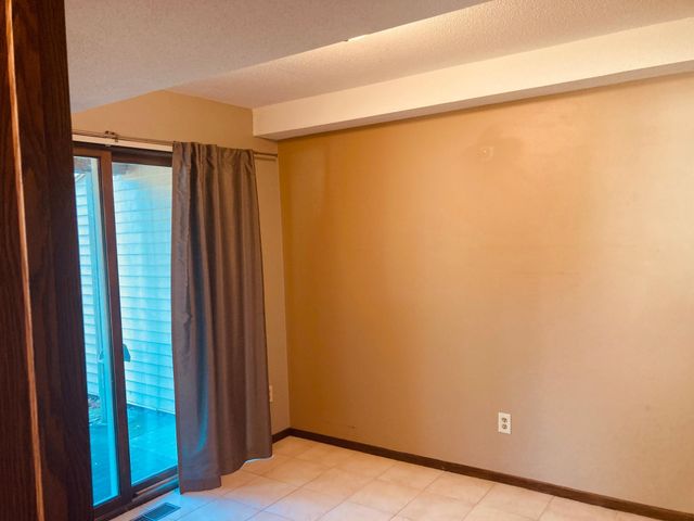 9981 106th Place N, Maple Grove, MN 55369
