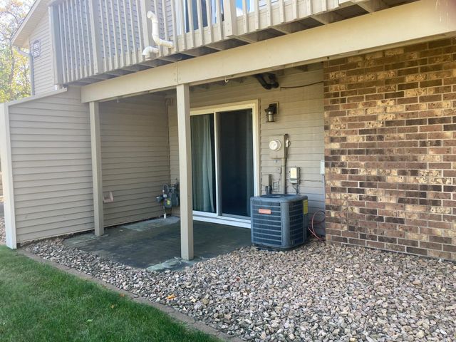9981 106th Place N, Maple Grove, MN 55369