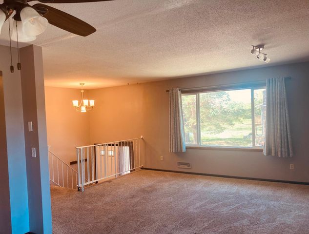 9981 106th Place N, Maple Grove, MN 55369