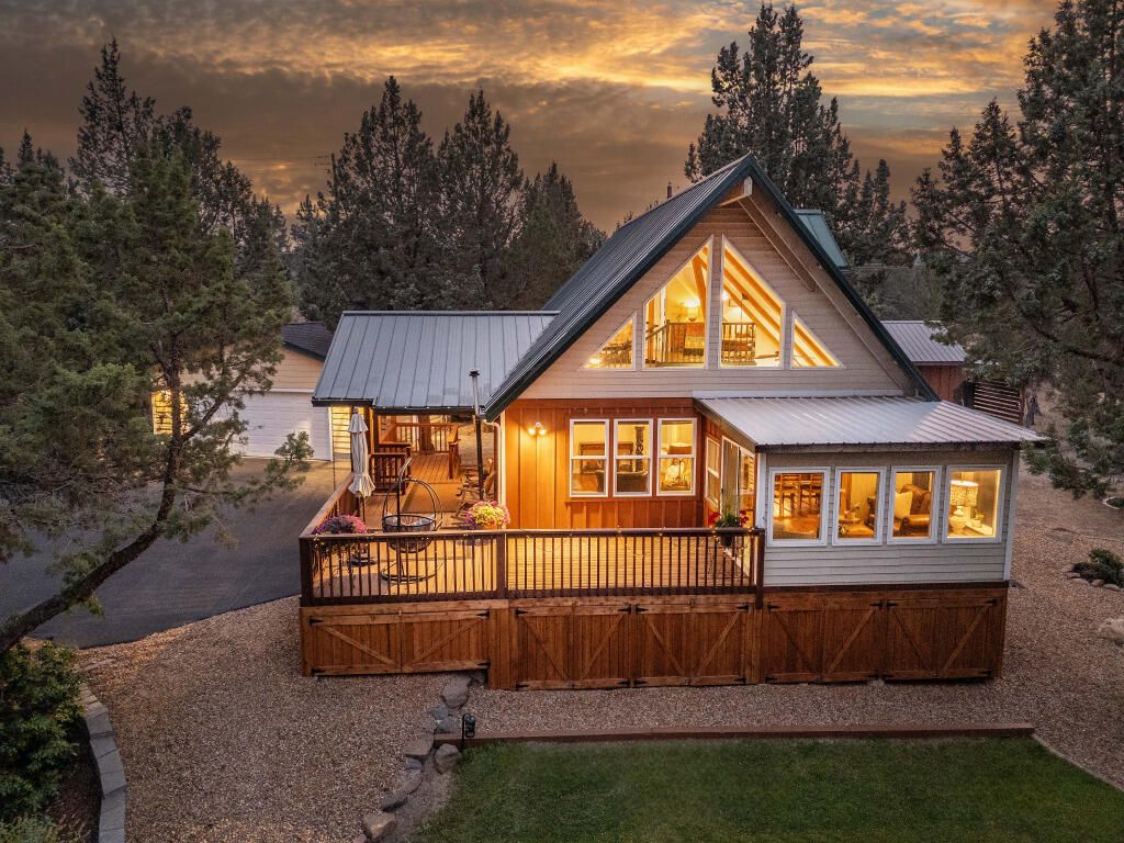 21260 Limestone Avenue, Bend, OR 97703