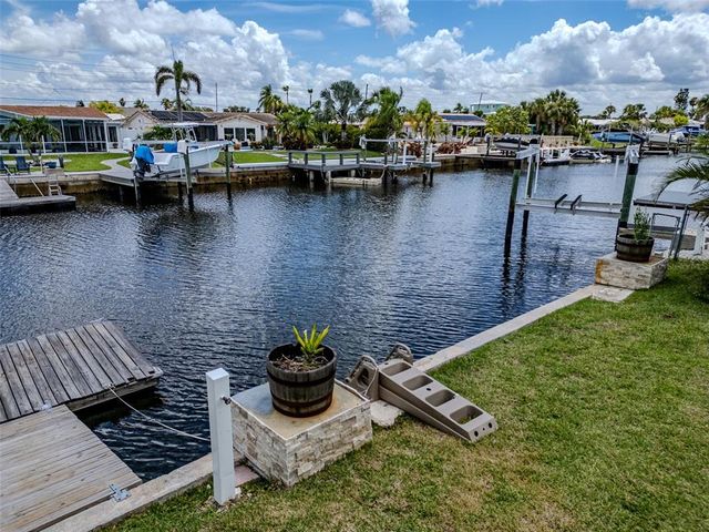 3931 HEADSAIL DRIVE, New Port Richey, FL 34652