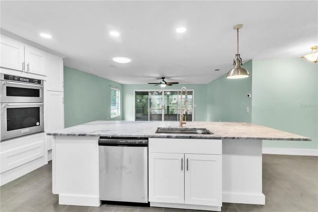 3931 HEADSAIL DRIVE, New Port Richey, FL 34652