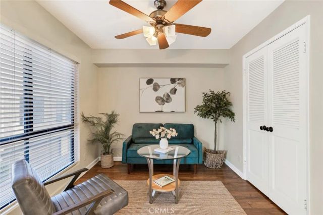 1008 W Riverside Drive 34, Burbank, CA 91506