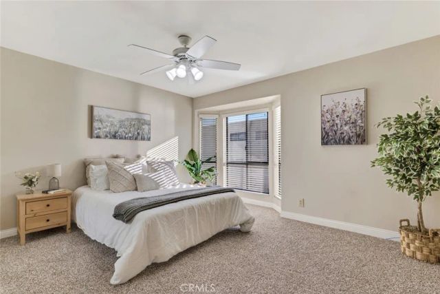1008 W Riverside Drive 34, Burbank, CA 91506