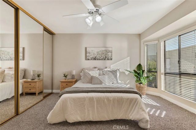 1008 W Riverside Drive 34, Burbank, CA 91506