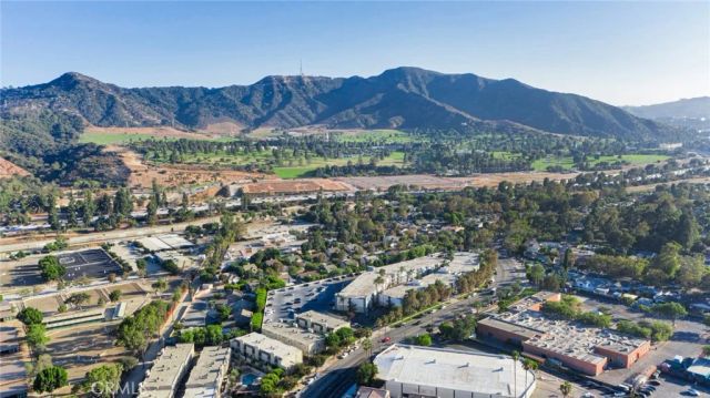 1008 W Riverside Drive 34, Burbank, CA 91506