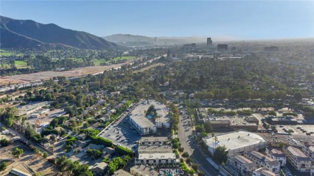 1008 W Riverside Drive 34, Burbank, CA 91506