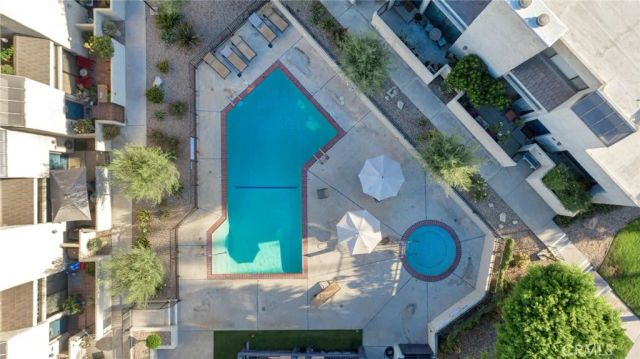 1008 W Riverside Drive 34, Burbank, CA 91506