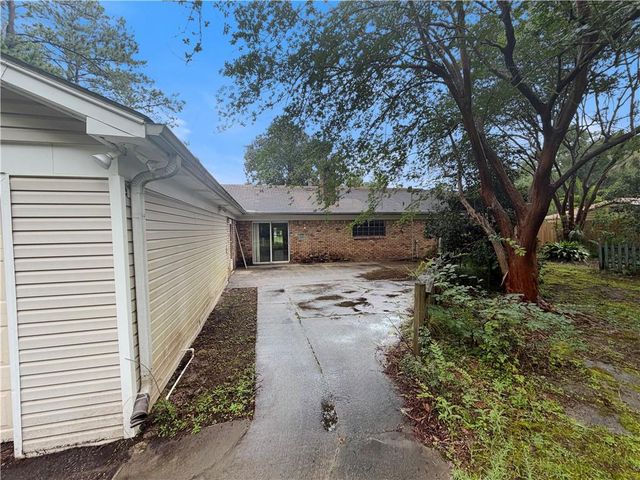 3505 Shadowwood Court, Mobile, AL 36693