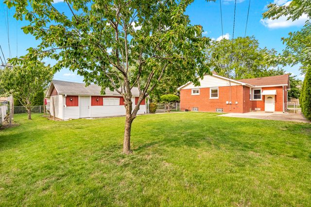 1500 Mandel Avenue, Westchester, IL 60154
