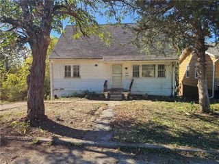 5800 Askew Avenue, Kansas City, MO 64130