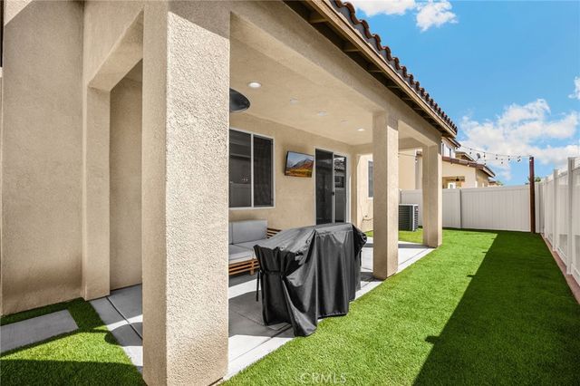 10964 Knoxville Way, Riverside, CA 92503