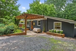 207 S Oconeechee Avenue, Black Mountain, NC 28711