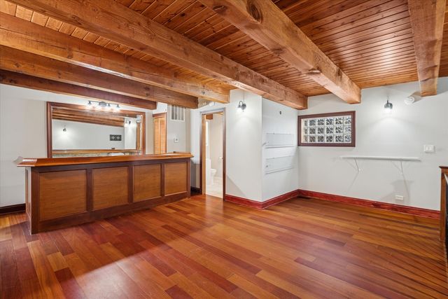 1745 W Cornelia Avenue, Chicago, IL 60657