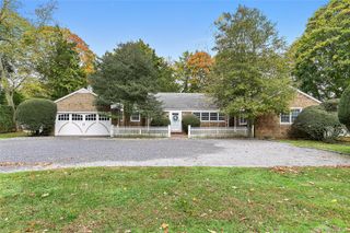 669 Hill Street, Southampton, NY 11968