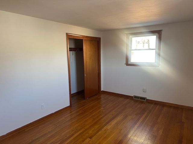 42 Pratt St, Brockton, MA 02302