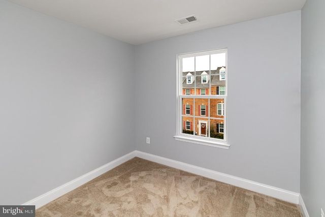 5525 PEANUTS LN, Waldorf, MD 20602