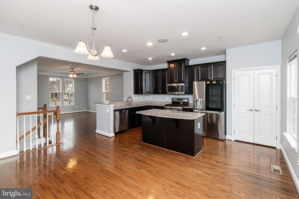 5525 PEANUTS LN, Waldorf, MD 20602