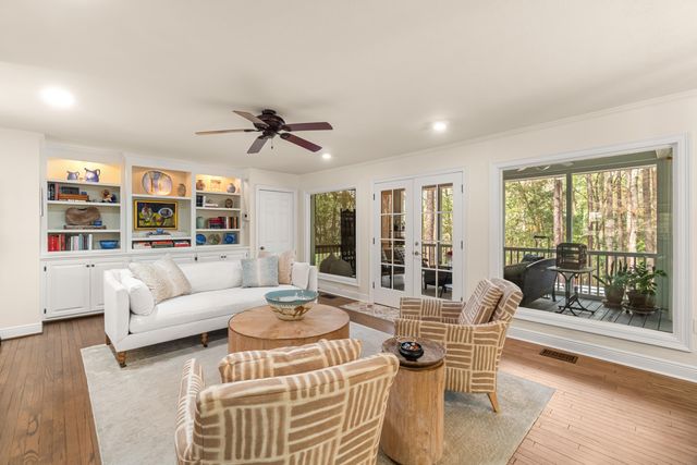 104 Redbud Ln., Hattiesburg, MS 39402