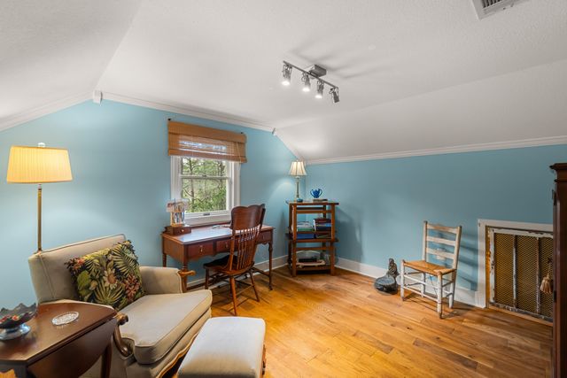 104 Redbud Ln., Hattiesburg, MS 39402