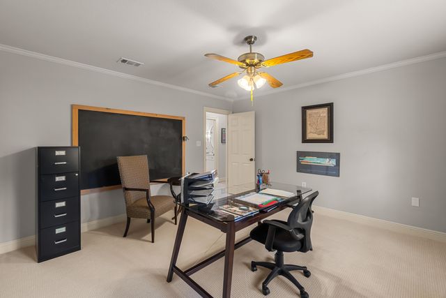 104 Redbud Ln., Hattiesburg, MS 39402