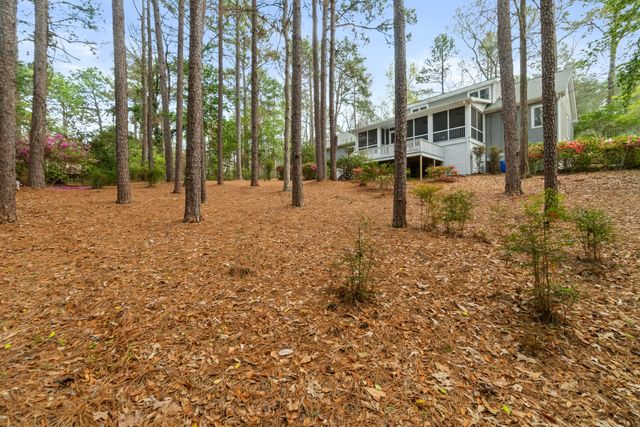 104 Redbud Ln., Hattiesburg, MS 39402