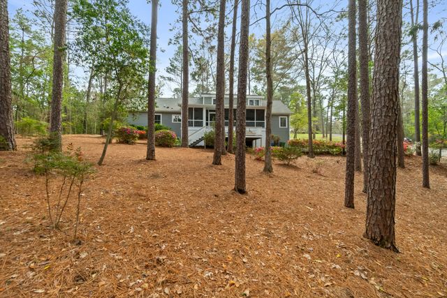 104 Redbud Ln., Hattiesburg, MS 39402