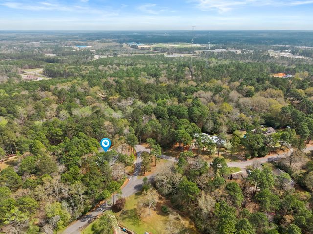 104 Redbud Ln., Hattiesburg, MS 39402