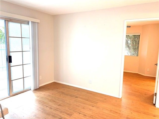 7025 Glade Avenue 19, Canoga Park (los Angeles), CA 91303