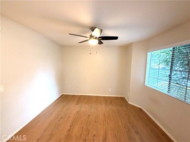 7025 Glade Avenue 19, Canoga Park (los Angeles), CA 91303