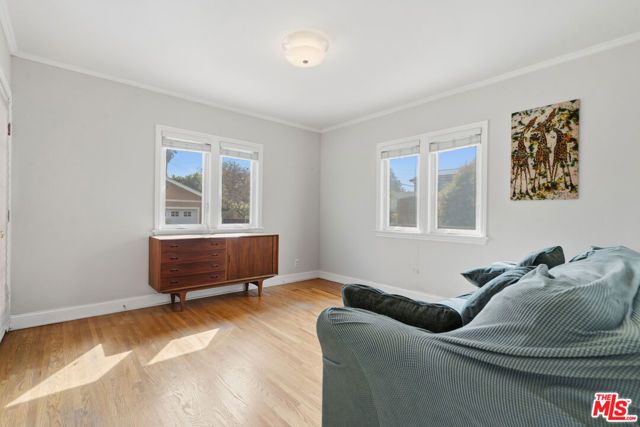 1612 S Genesee Avenue, Los Angeles, CA 90019