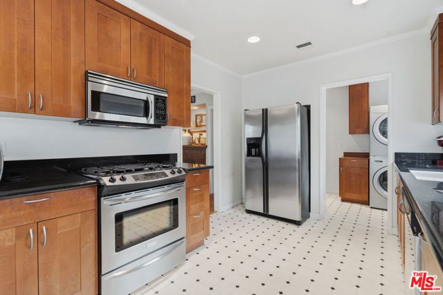 1612 S Genesee Avenue, Los Angeles, CA 90019