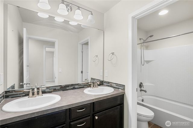 14209 67th Avenue E, Puyallup, WA 98373