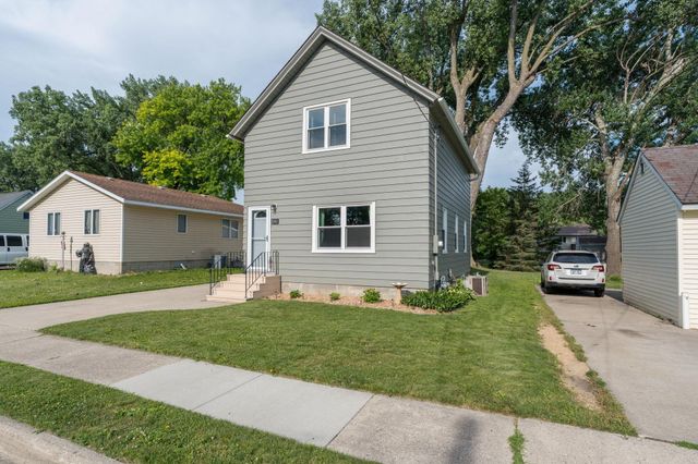 1041 Quincy Street, Mankato, MN 56003
