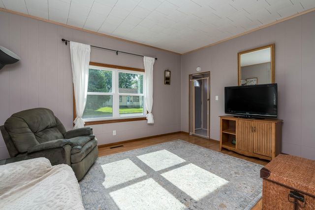 1041 Quincy Street, Mankato, MN 56003