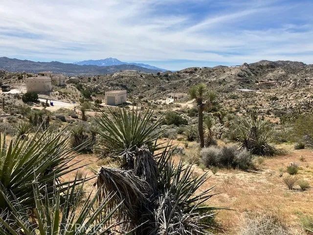 57296 Manzanita, Yucca Valley, CA 92284