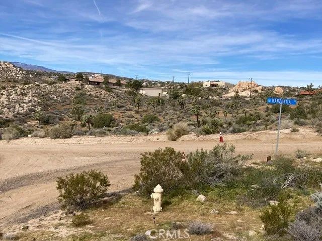 57296 Manzanita, Yucca Valley, CA 92284