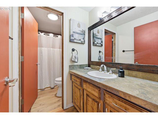 3545 Se 1ST St, Gresham, OR 97080