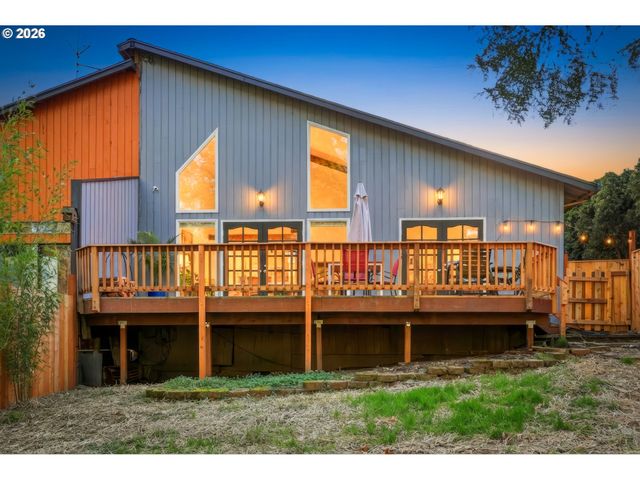 3545 Se 1ST St, Gresham, OR 97080