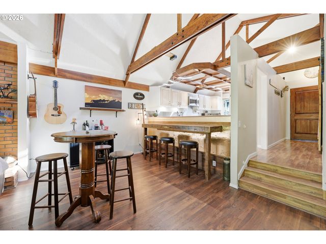 3545 Se 1ST St, Gresham, OR 97080