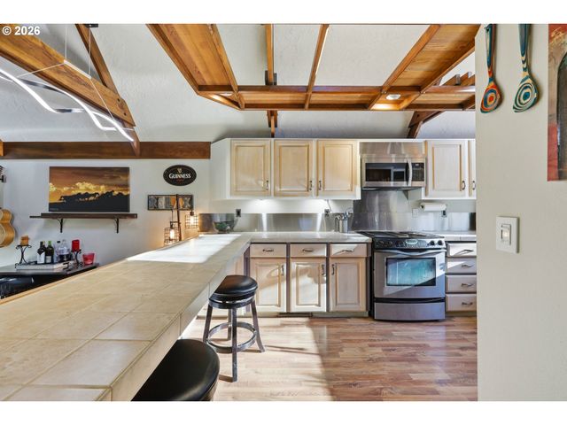 3545 Se 1ST St, Gresham, OR 97080