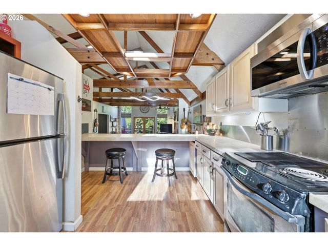 3545 Se 1ST St, Gresham, OR 97080