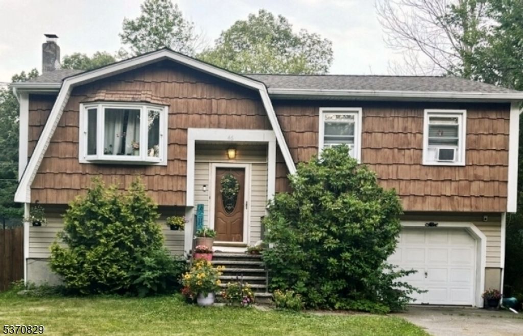 46 Hummingbird Trail, Vernon Twp., NJ 07422
