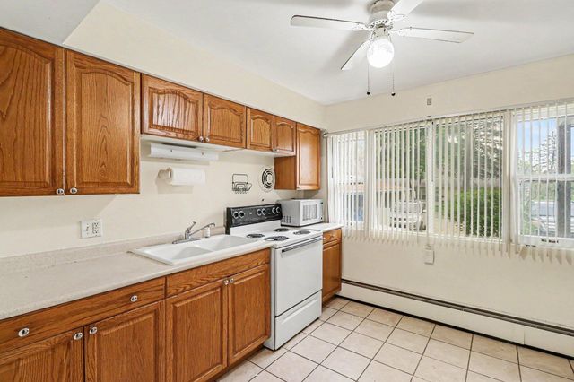 436 Campbell Avenue, Kalamazoo Twp, MI 49006