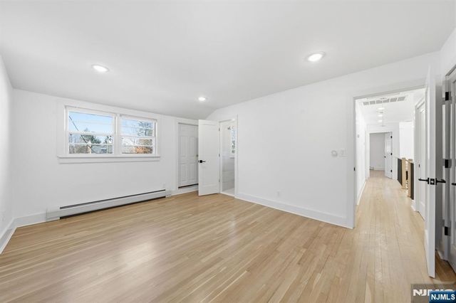 40 Magnolia Avenue, Tenafly, NJ 07670