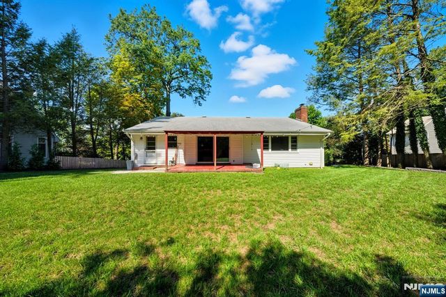 40 Magnolia Avenue, Tenafly, NJ 07670