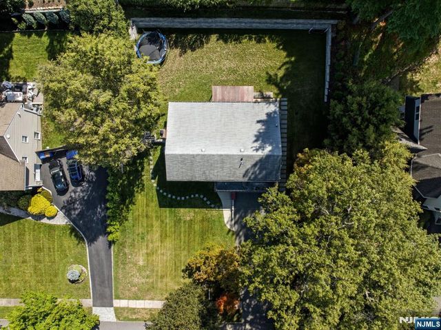 40 Magnolia Avenue, Tenafly, NJ 07670