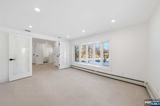 40 Magnolia Avenue, Tenafly, NJ 07670