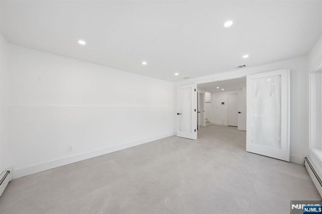 40 Magnolia Avenue, Tenafly, NJ 07670