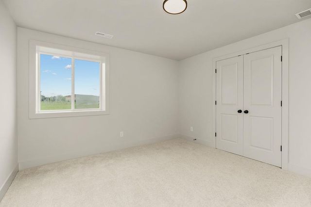 7709 N Merrimac Avenue, Kansas City, MO 64151